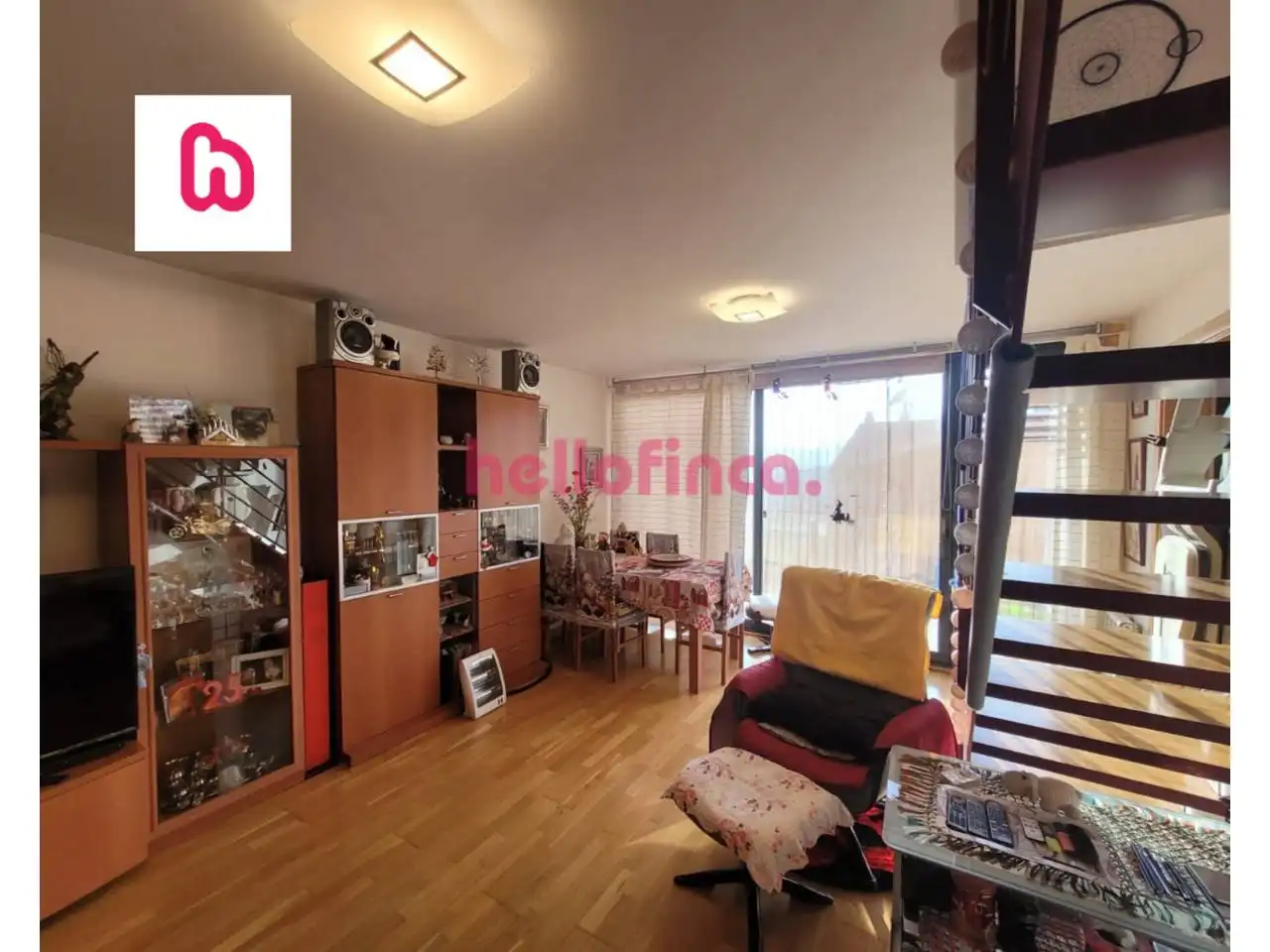 Sala de estar de Dúplex en venta en Vic con Aire acondicionado, Calefacción y Parquet