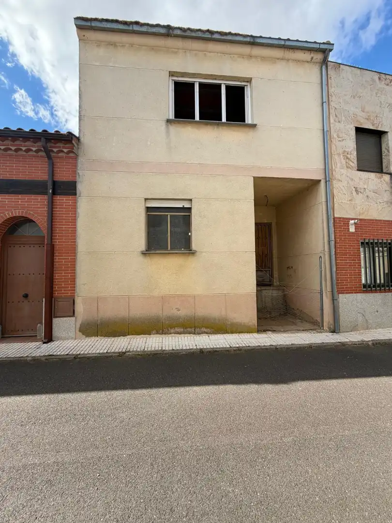 Vista exterior de Casa adosada en venta en Villoruela