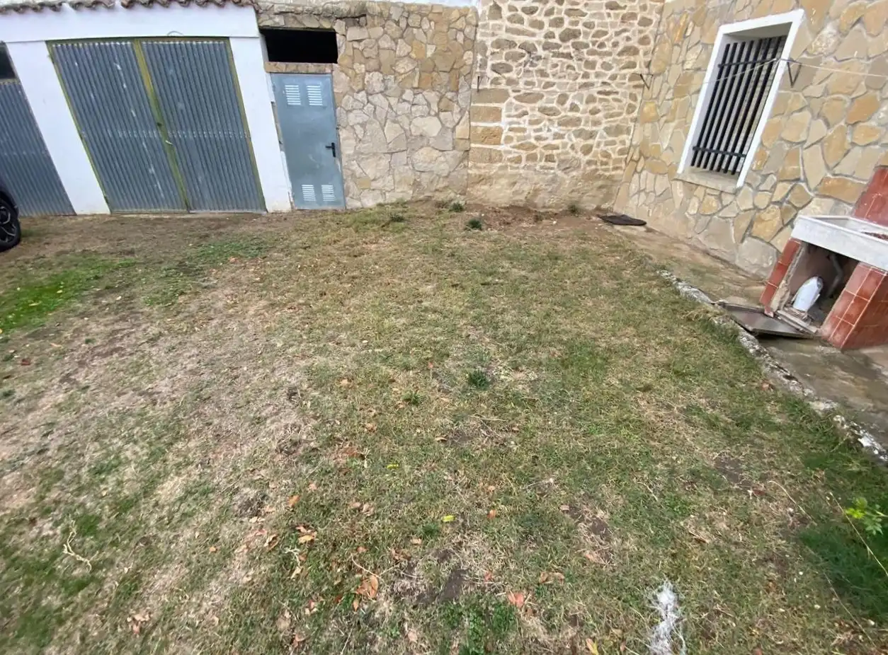 Casa adosada en venta en Lantarón