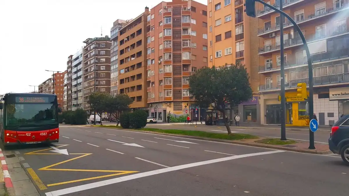 Local en venta en Calle Fray José Casanova, Barrio del Ave