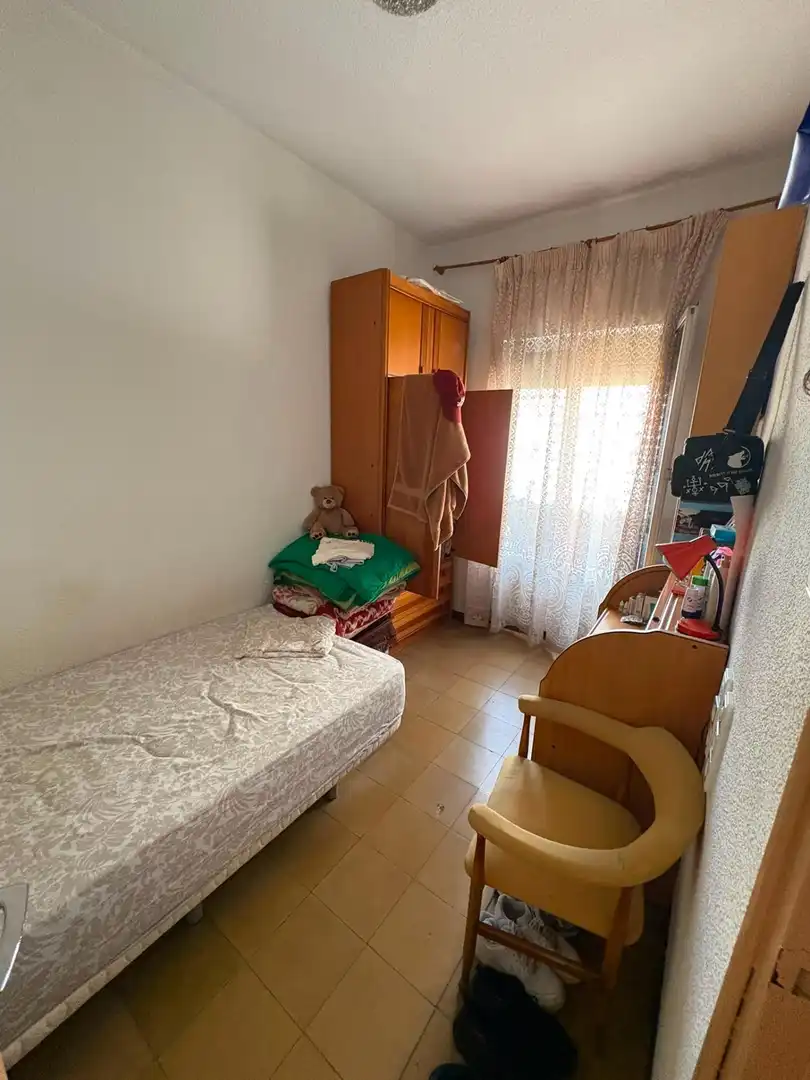 Bedroom of Flat for sale in Granada  with Balcony