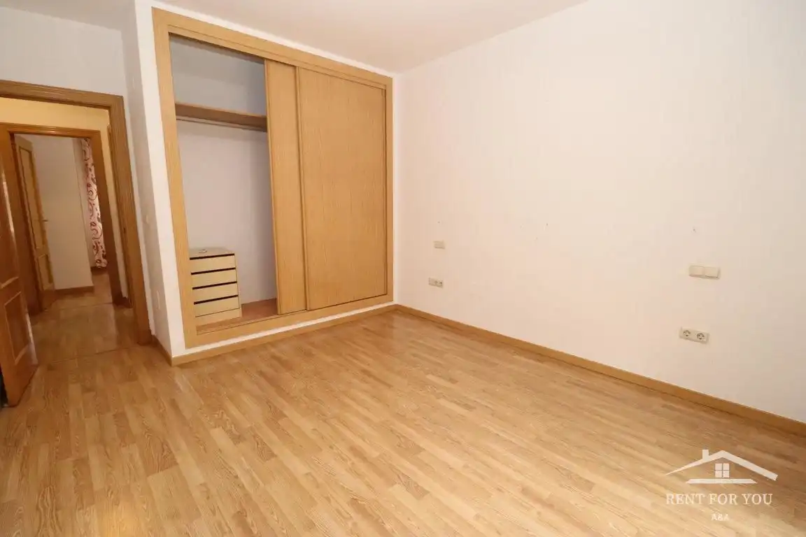 Erdgeschoss zur Miete in Coín