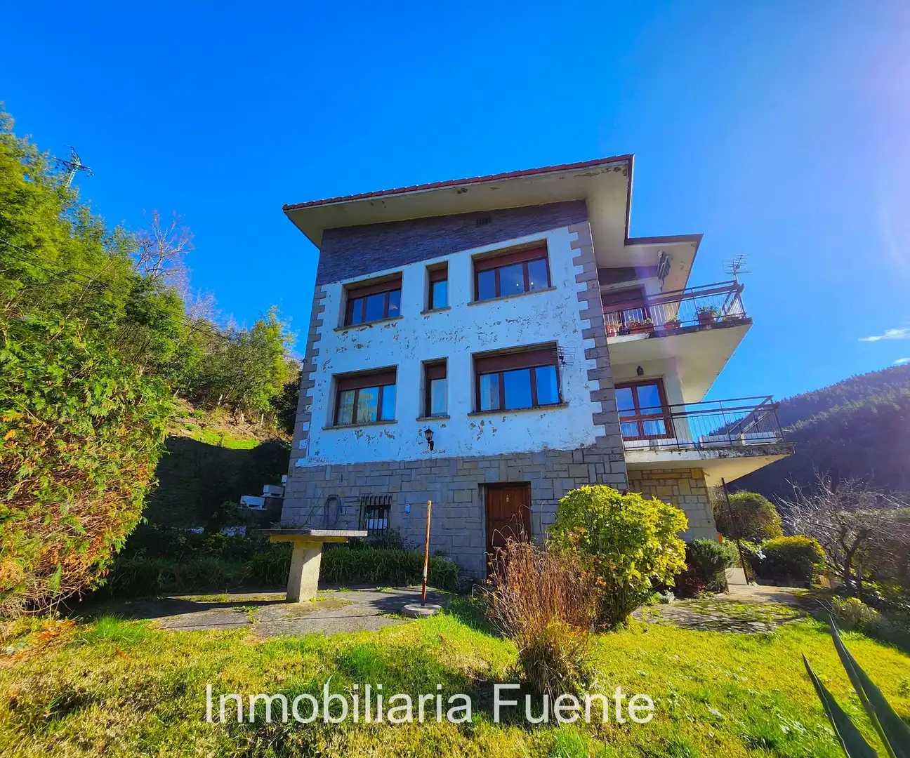 Vista exterior de Casa o chalet en venta en Zalla  con Calefacción, Jardín privado y Terraza