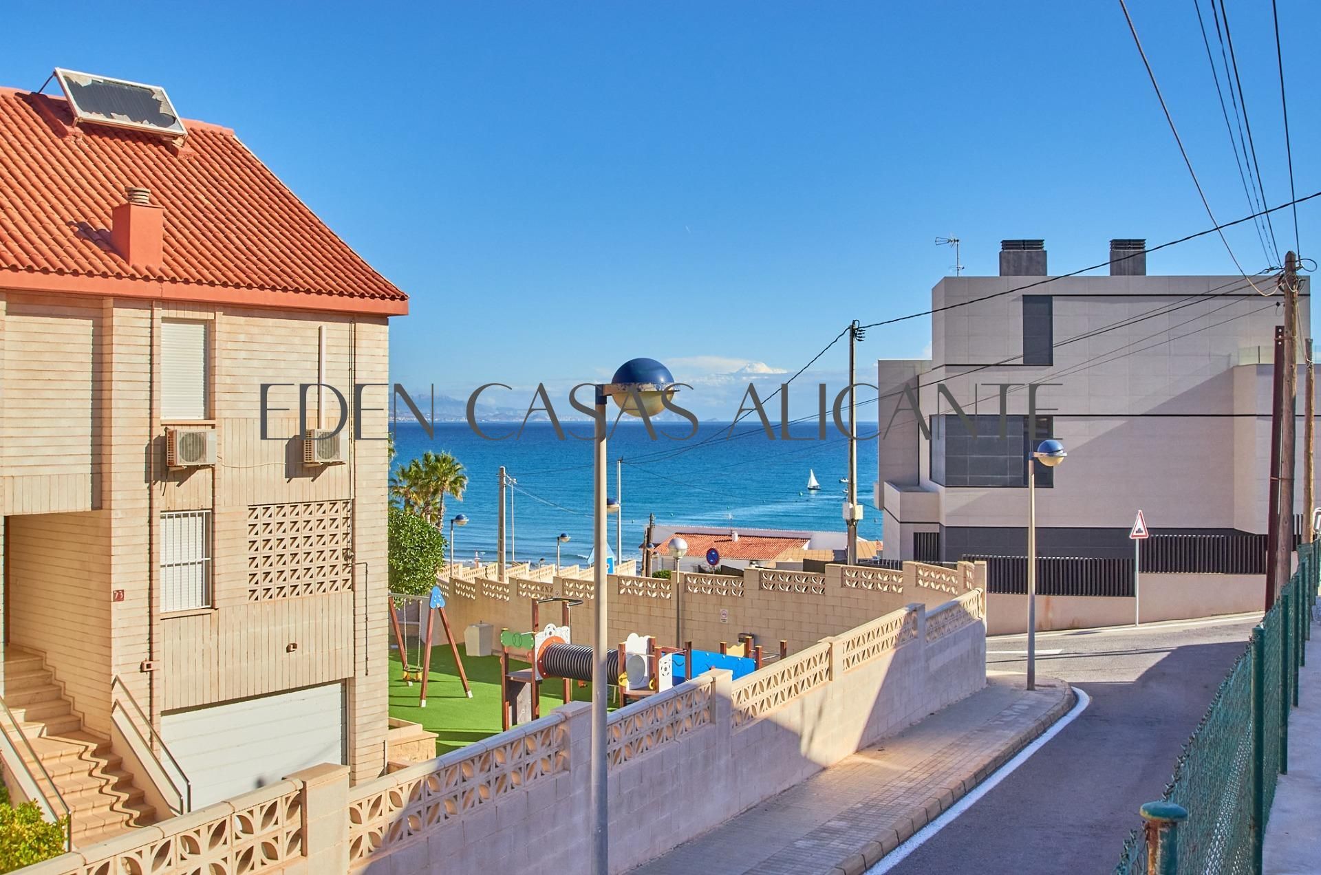 Exterior view of House or chalet for sale in Alicante / Alacant  with Heating, Terrace and Storage room