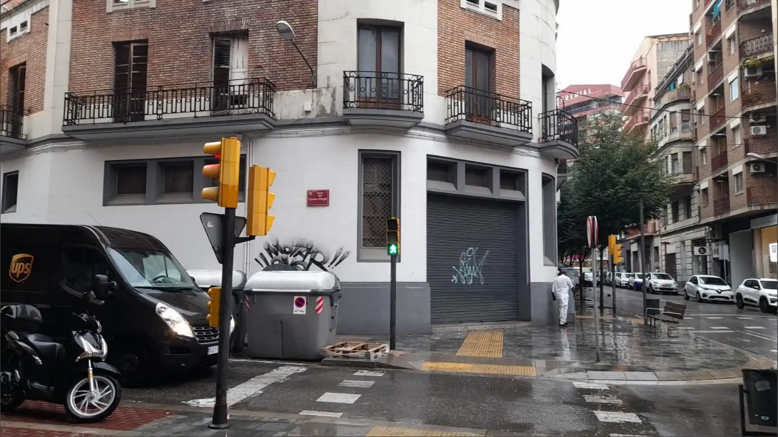 Außenansicht von Gebäude zum Verkauf in Lleida