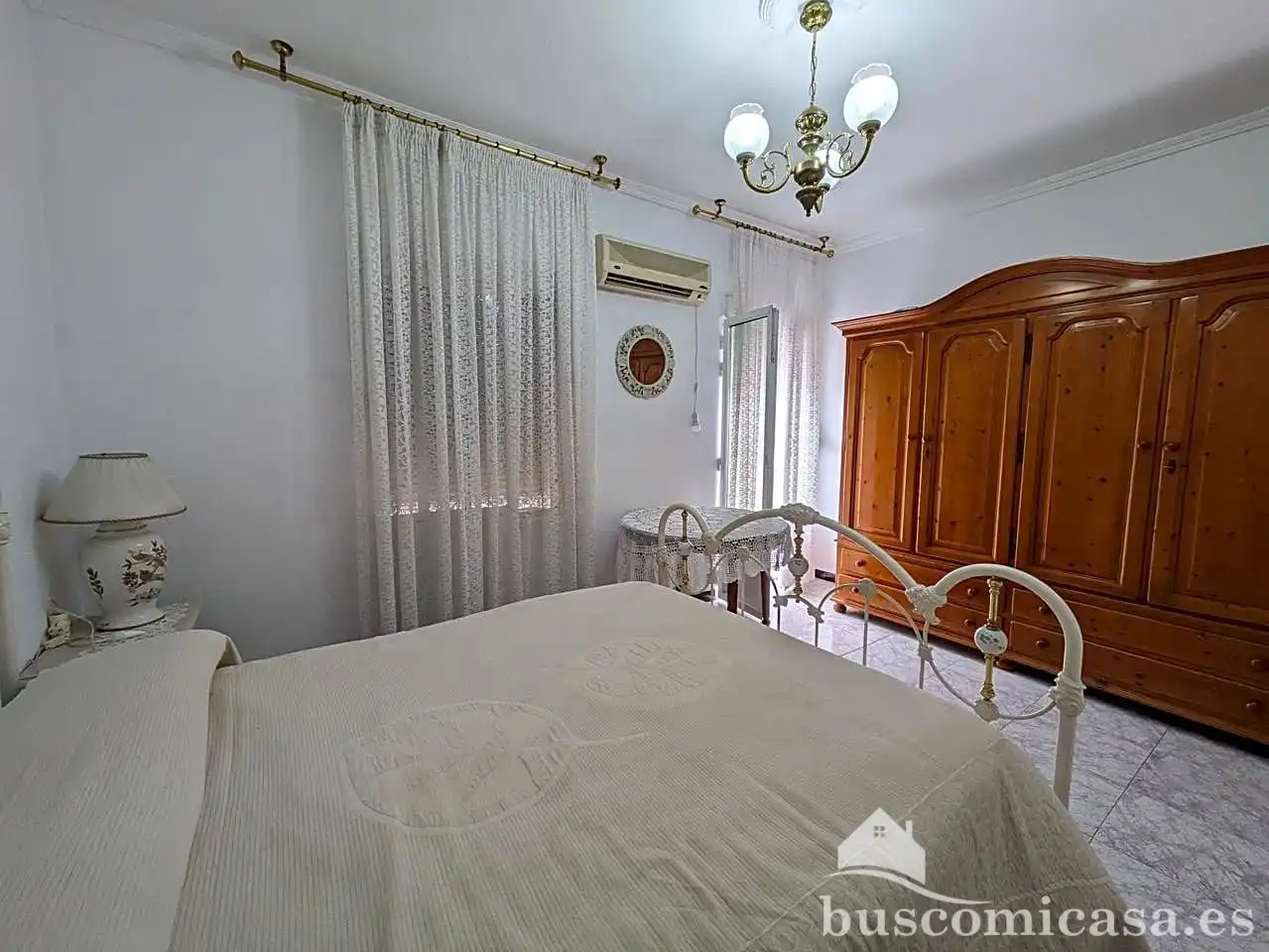 Habitación de Casa o chalet en venta en Linares con Aire acondicionado, Terraza y Trastero