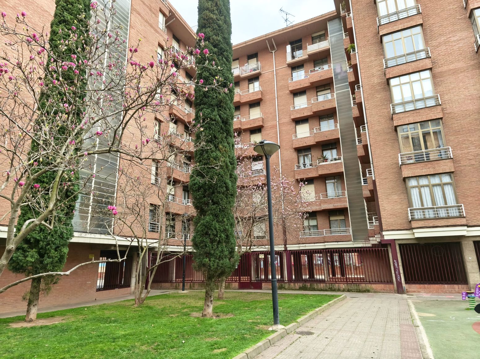 Exterior view of Flat for sale in  Logroño  with Heating, Parquet flooring and Terrace