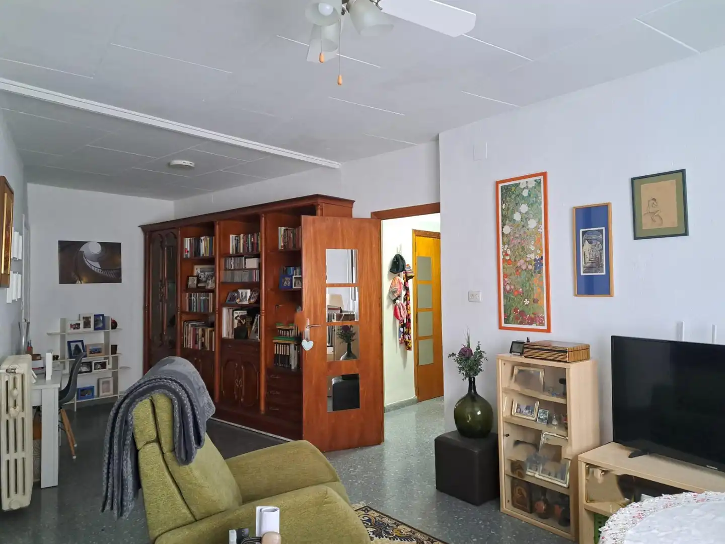 Buildings for sale in Calle Real , 38, Utiel