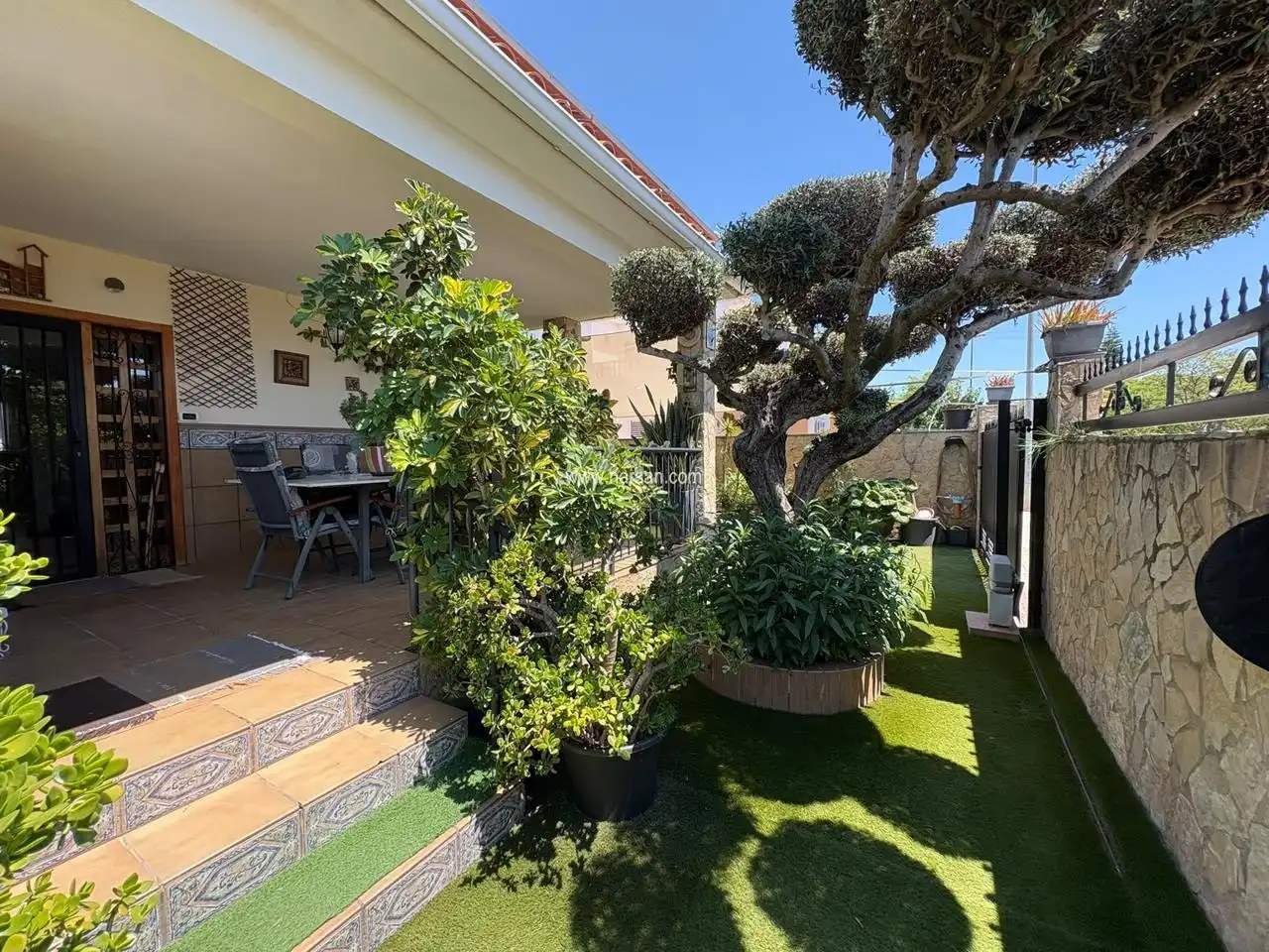 Terrassa de Casa adosada en venda en Benicasim / Benicàssim amb Aire condicionat, Jardí privat i Terrassa