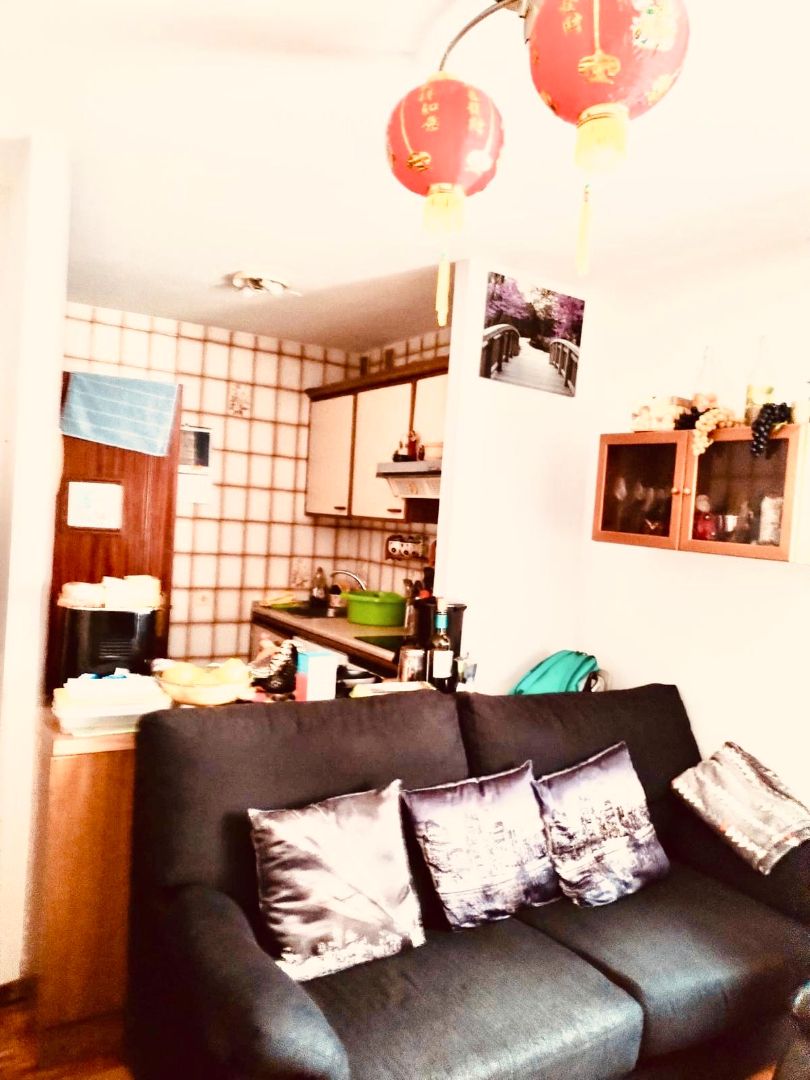 Cuina de Apartament en venda en Oviedo  amb Calefacció, Parquet i Moblat