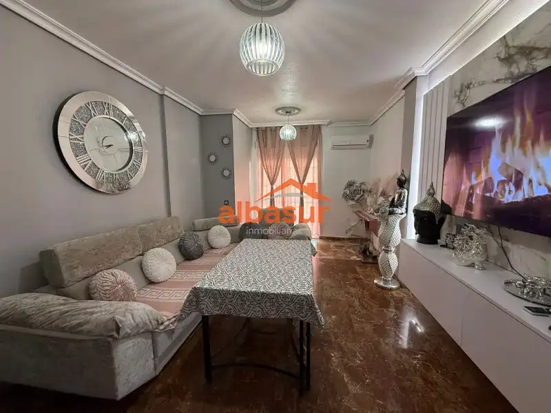 Maison mitoyenne avec piscine à vendre à Calle Compositor Gómez Návarro, imagen 4