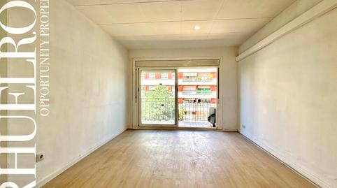 Foto 2 de Piso en venta en Avinguda Sant Esteve, Sant Miquel, Barcelona