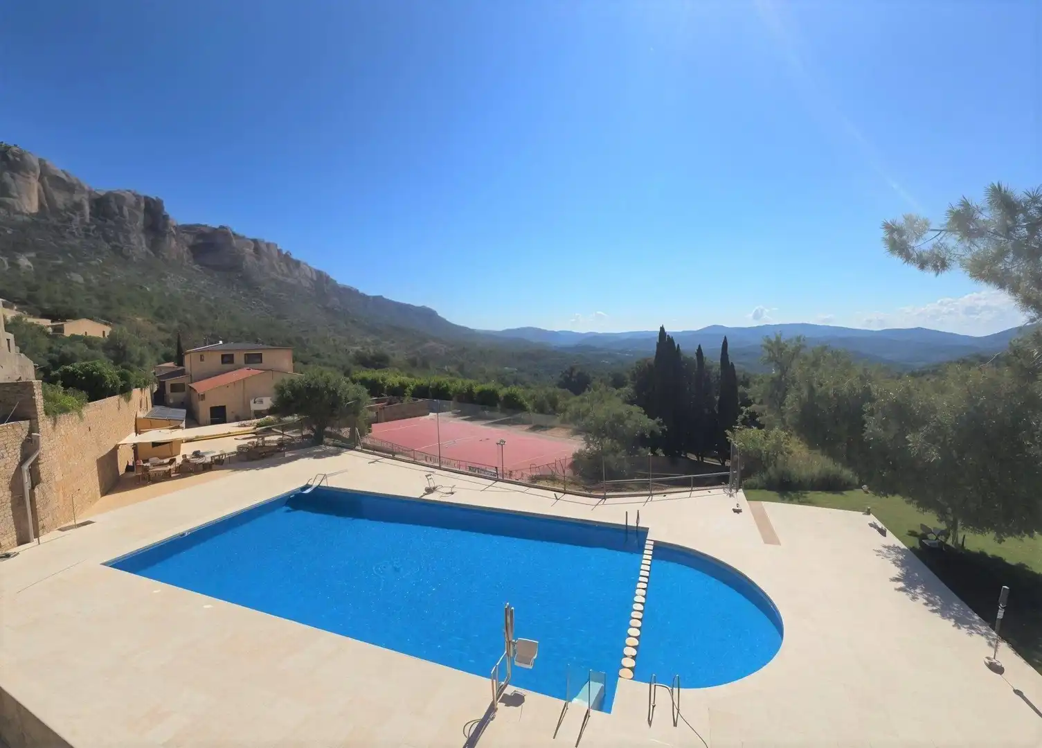 Piscina de Casa o xalet en venda en La Morera de Montsant amb Calefacció, Terrassa i Traster