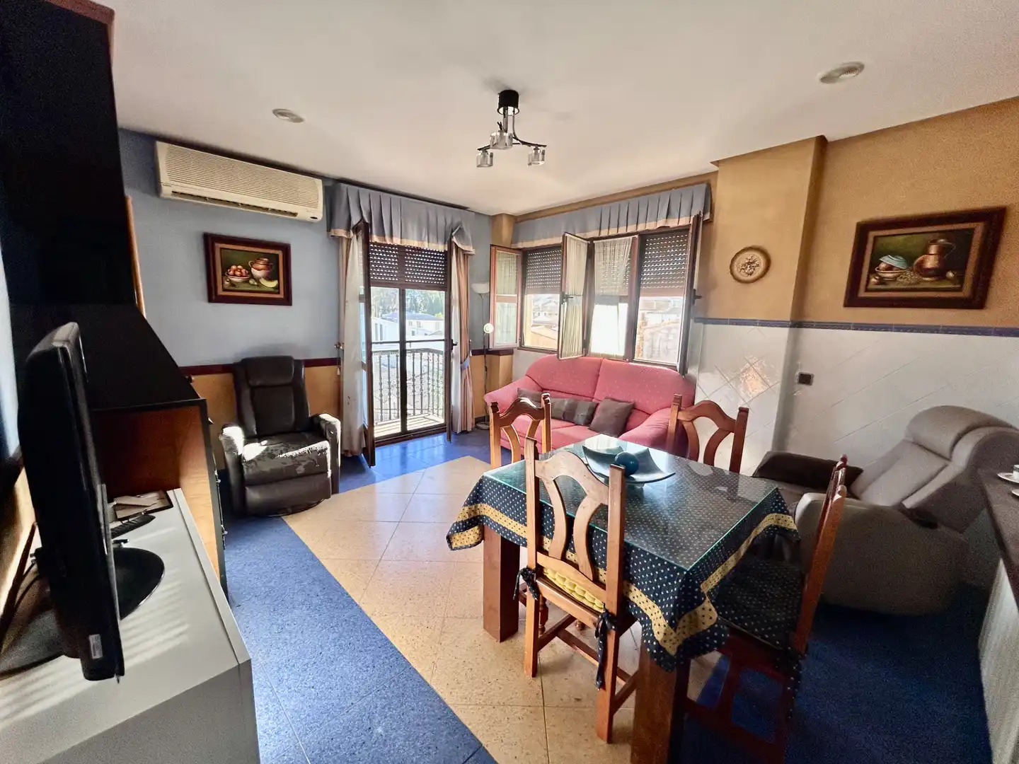 Living room of Houses for sale in Úbeda  with Heating, Private garden and Terrace