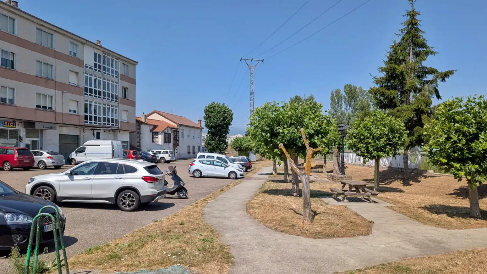 Aparcament de Pis en venda en Campoo de Enmedio amb Calefacció