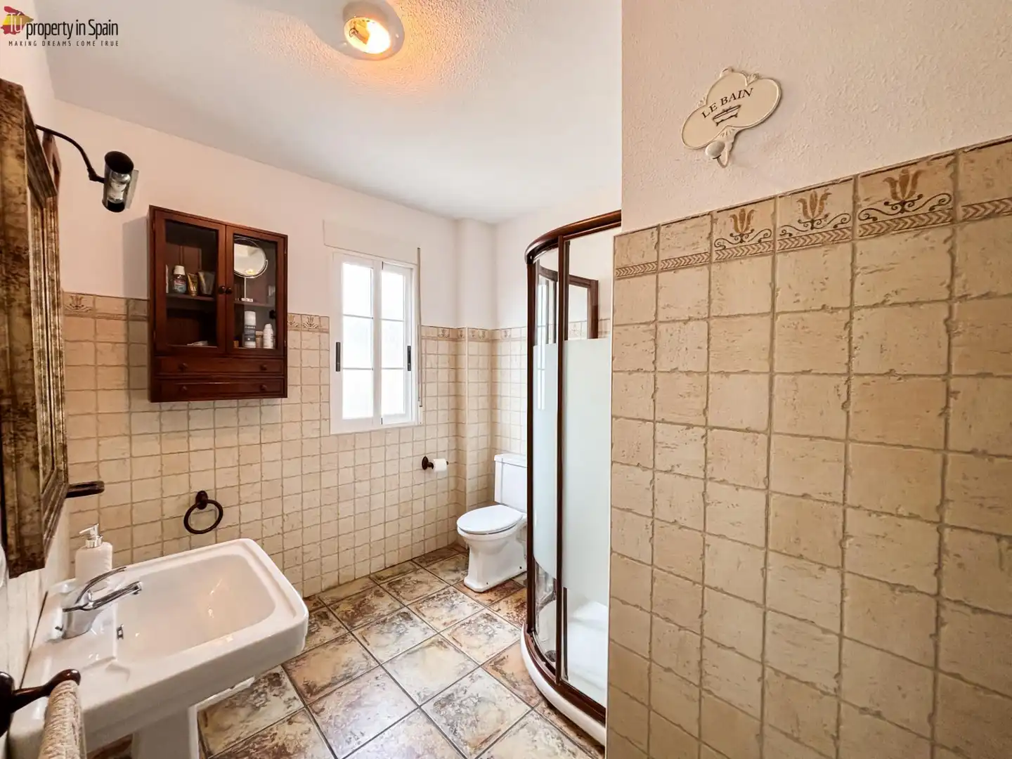 Bany de Casa o xalet de lloguer en Alicante / Alacant amb Jardí privat, Traster i Piscina