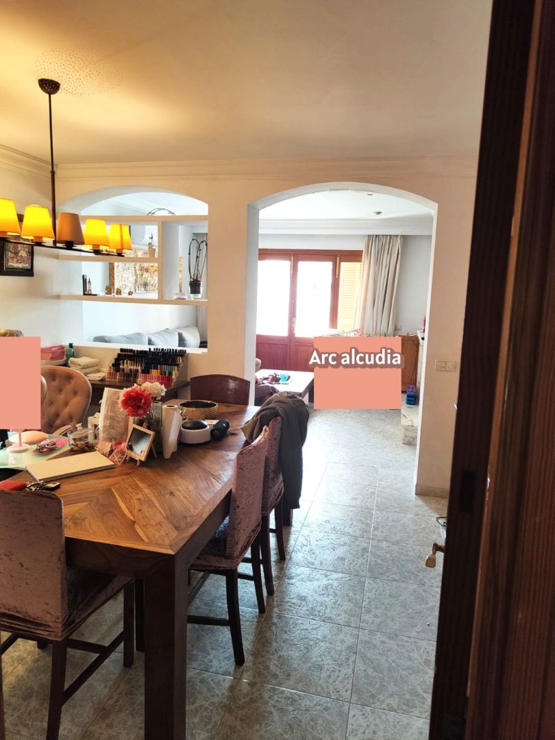 Menjador de Pis en venda en Alcúdia amb Aire condicionat, Terrassa i Moblat