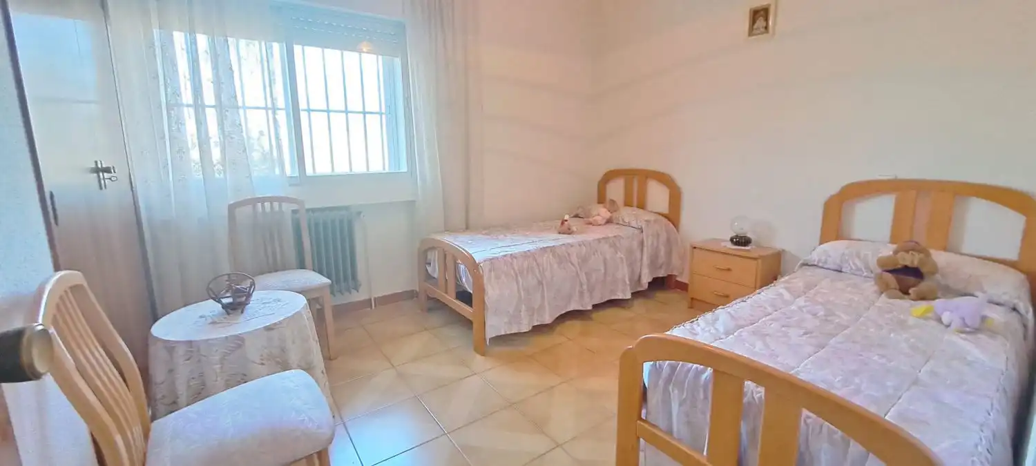Dormitori de Casa o xalet en venda en Valdemorillo amb Calefacció