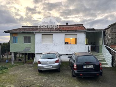 Casa en venda a Arbo