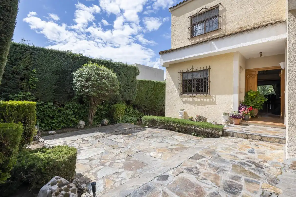 Jardí de Casa o xalet en venda en Rivas-Vaciamadrid amb Aire condicionat, Calefacció i Jardí privat