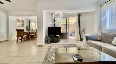 Foto 5 de Casa adosada en venta en Playa Fañabé Alto, Adeje