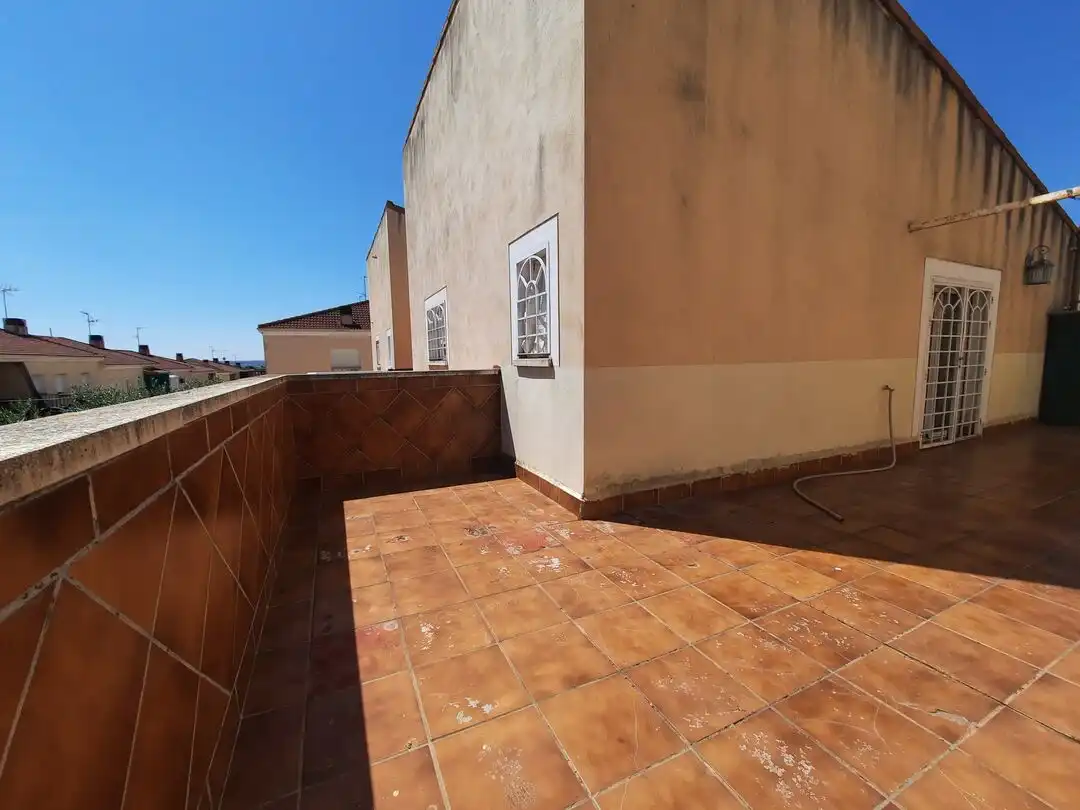 Terrasse von Einfamilien-Reihenhaus zum Verkauf in Escalona mit Klimaanlage, Heizung und Terrasse