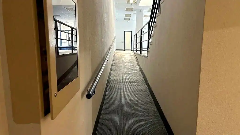 Commercial properties for rent in Torrejón de Ardoz  with Air Conditioner