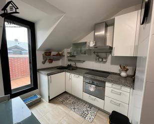 Cuina de Pis de lloguer en Santa María de Cayón amb Calefacció, Jardí privat i Terrassa