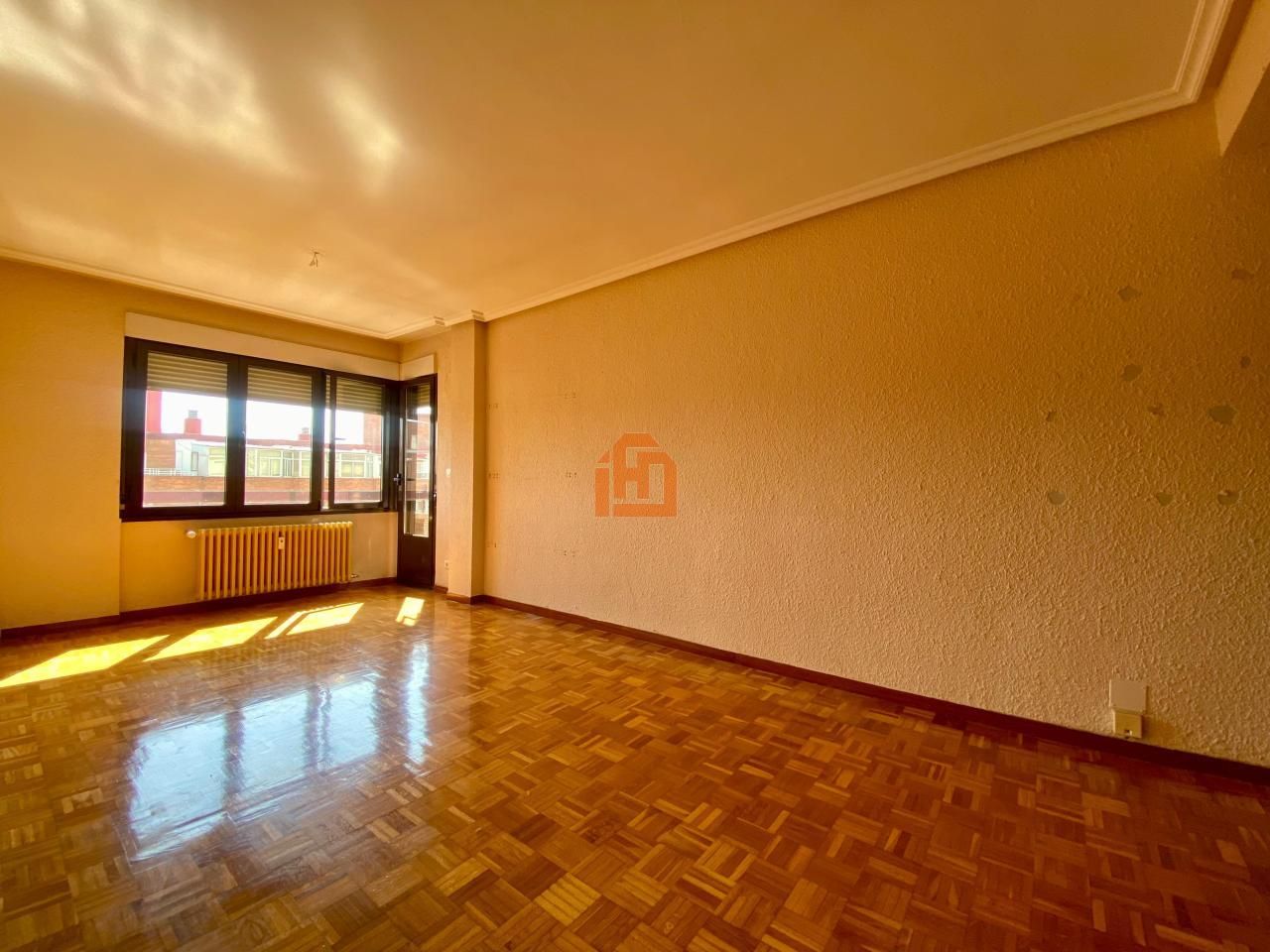 Flat for sale in Reino de León, El Ejido - Santa Ana, León Capital