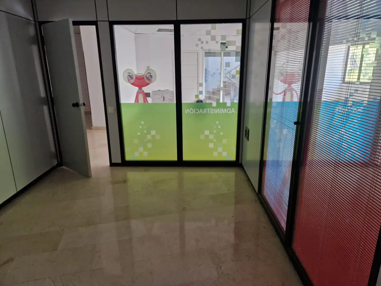 Bureau avec ascenseur à louer à Plaza Altozano 4, imagen 11