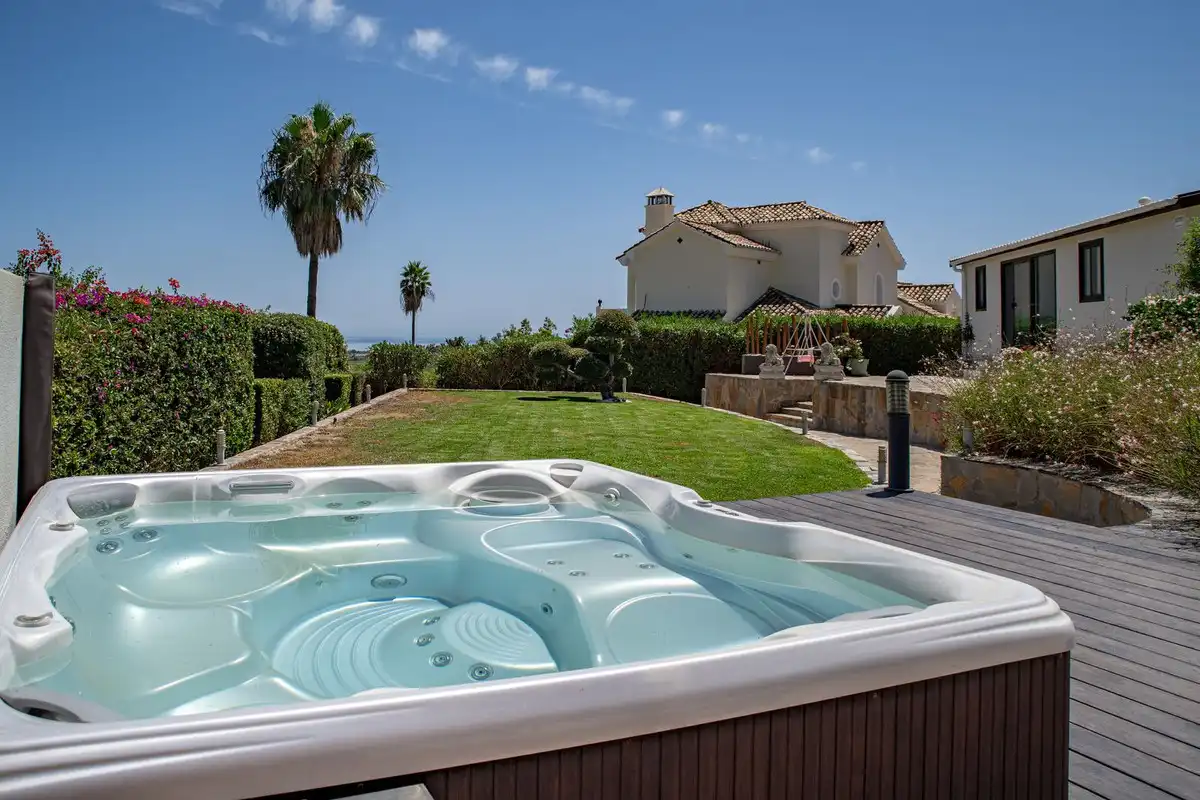 Casa con piscina en venta en Selwo, imagen 22