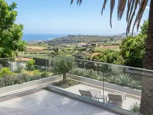 Terrassa de Casa o xalet en venda en Las Palmas de Gran Canaria amb Jardí privat, Terrassa i Traster