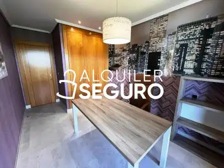 Piso de alquiler en Valladolid con Calefacción, Terraza y Trastero