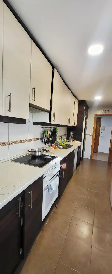 Piso con ascensor en venta en Calle del Apóstol Santiago 9, imagen 13