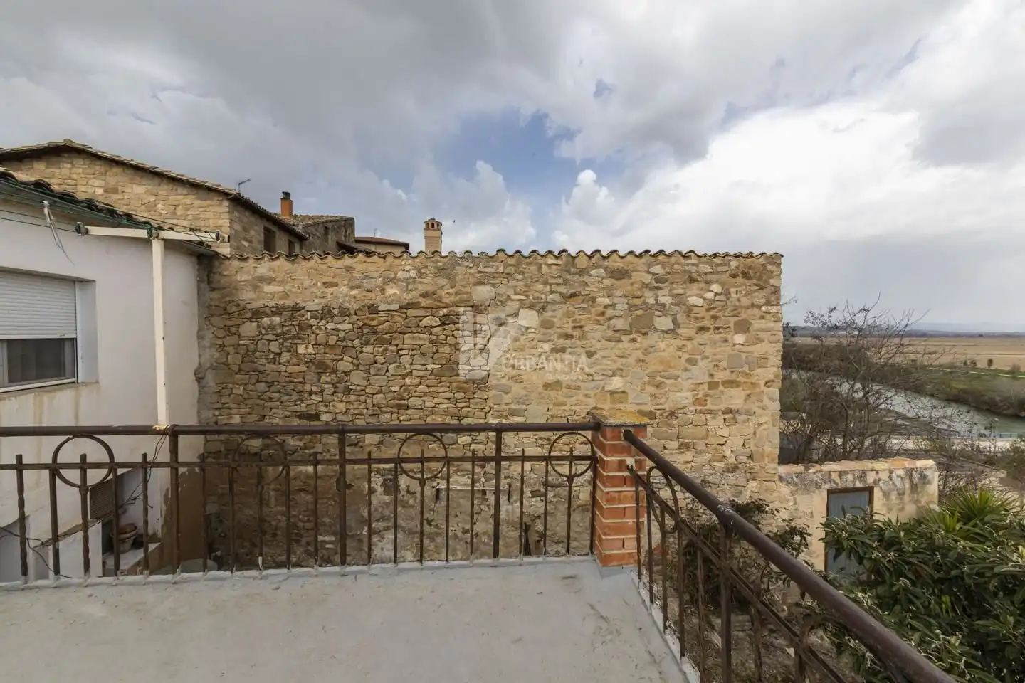 Terraza de Casa o chalet en venta en Miranda de Arga con Aire acondicionado, Calefacción y Jardín privado