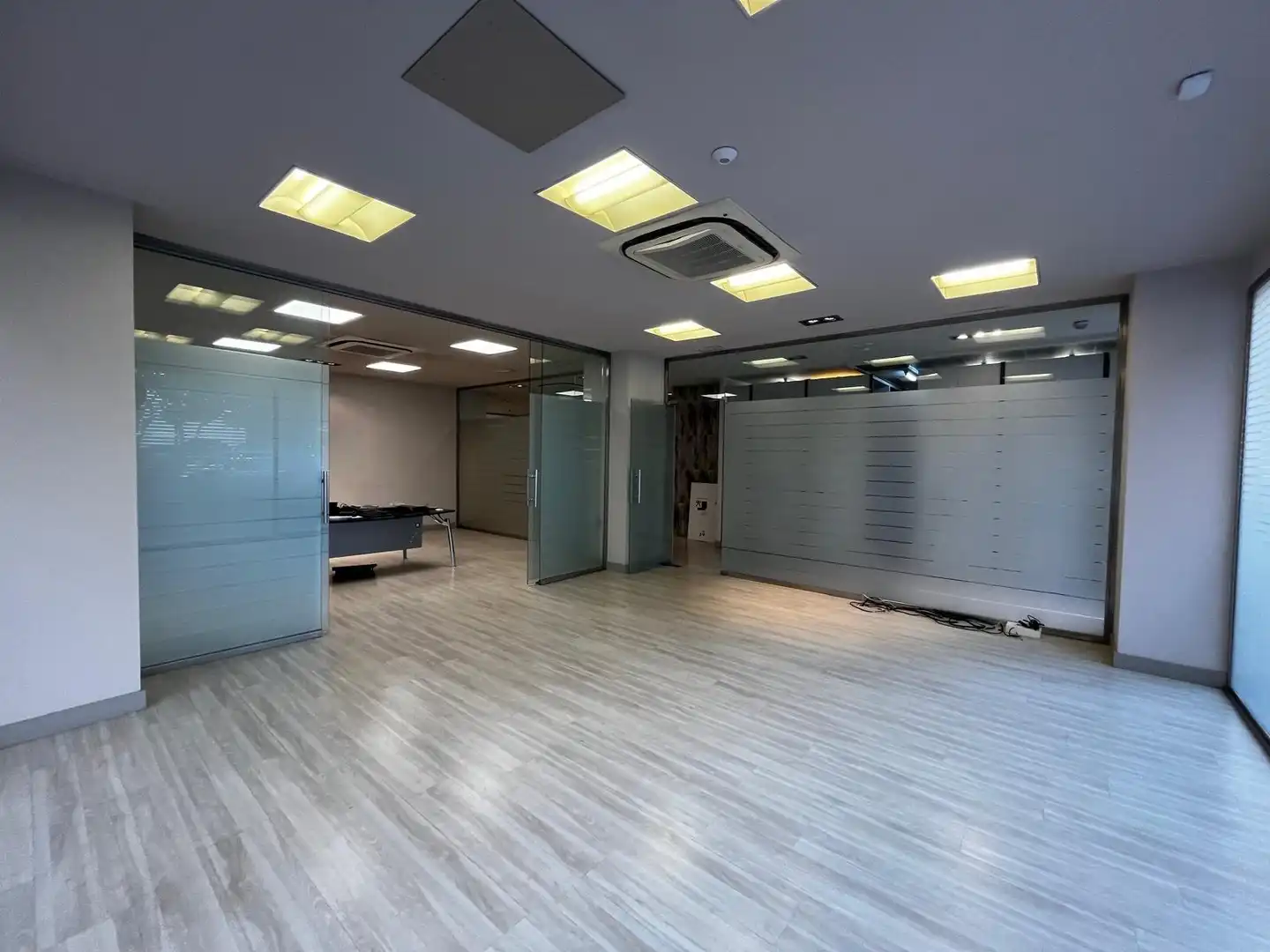 Büro zur Miete in Murcia mit Klimaanlage, Heizung und Möbliert