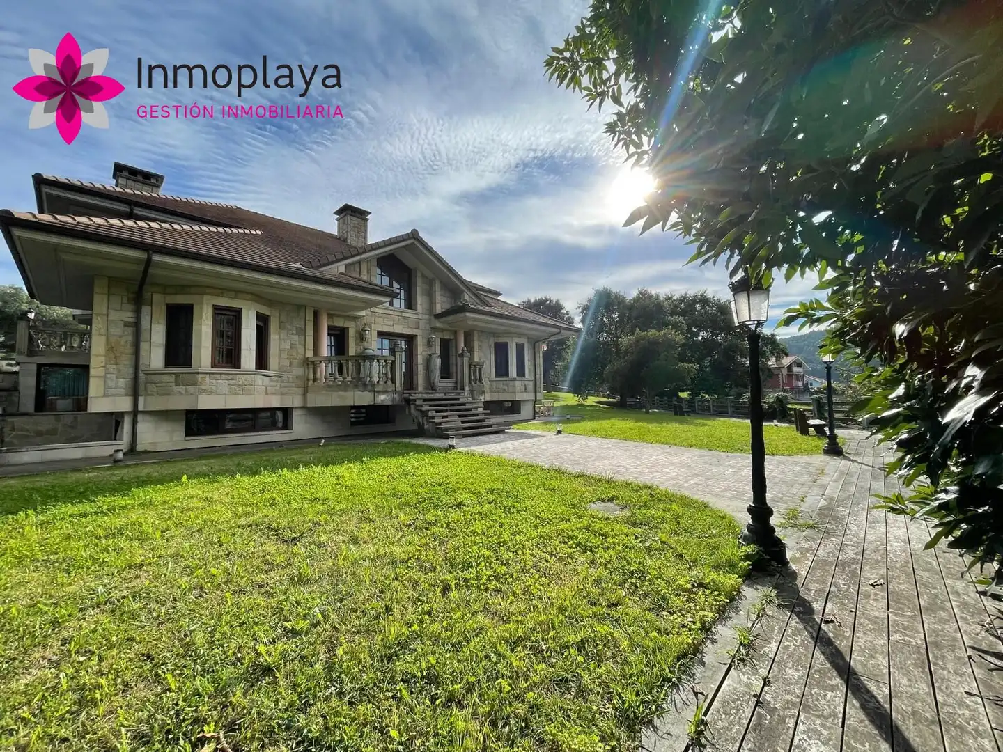 Vista exterior de Casa o chalet en venta en Noja con Jardín privado, Terraza y Trastero