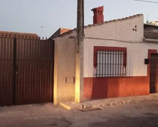 Vista exterior de Casa o xalet en venda en Hornachuelos amb Terrassa