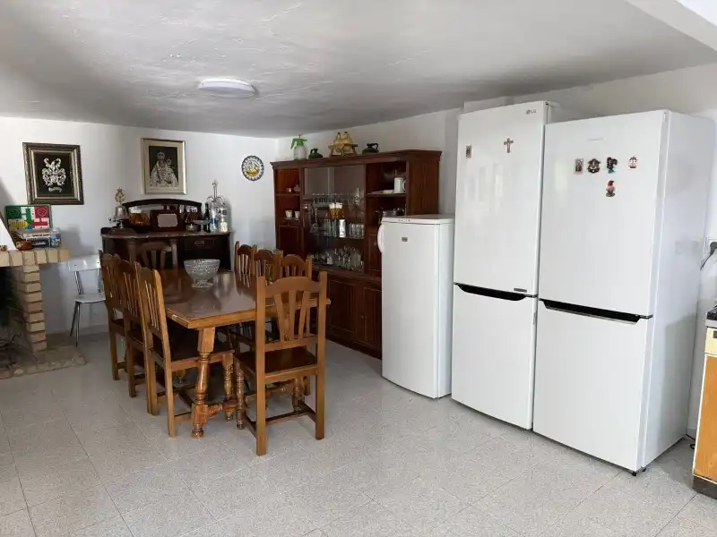 Cocina de Finca rústica en venta en Lucena