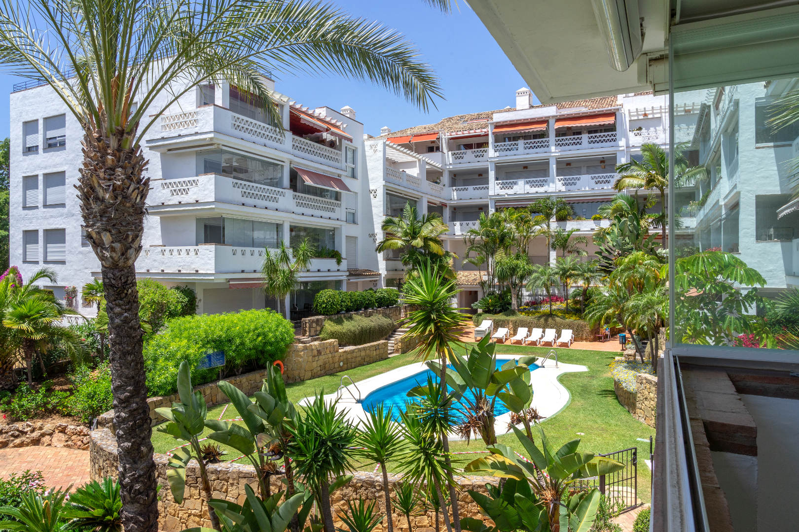 Garden of Apartment for sale in Marbella  with Air Conditioner, Terrace and Swimming Pool
