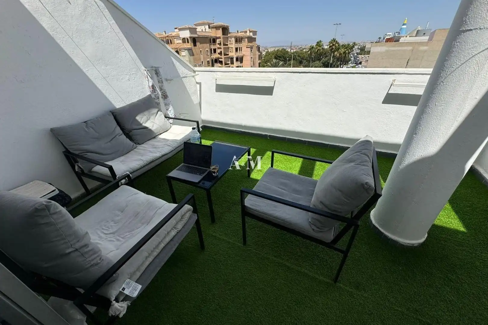 Terraza de Piso de alquiler en Torrevieja con Terraza, Amueblado y Lavadora