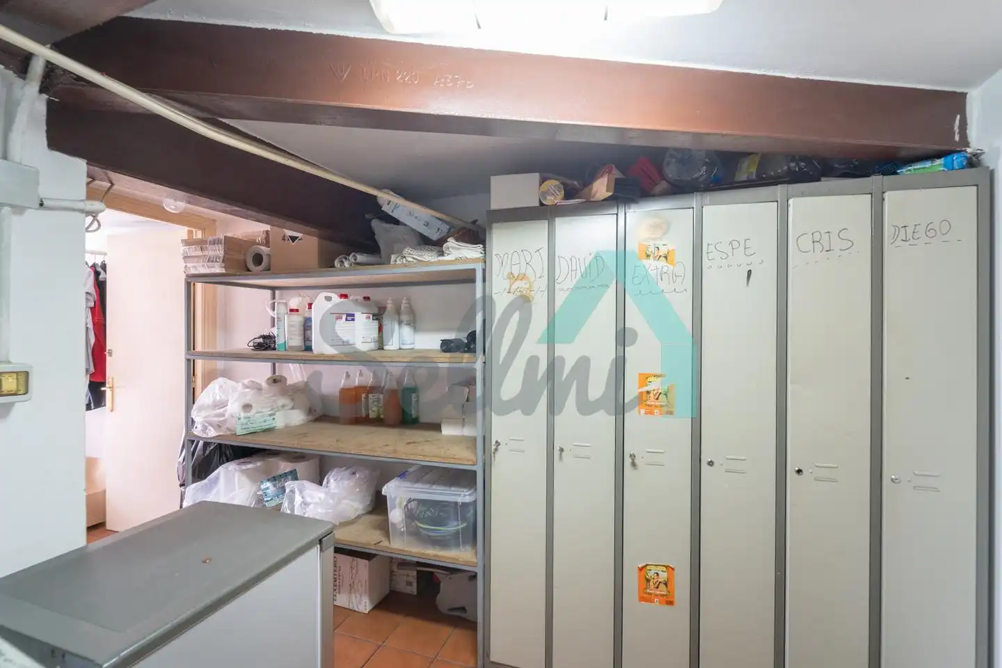Local en traspaso en De Viella, Lugones