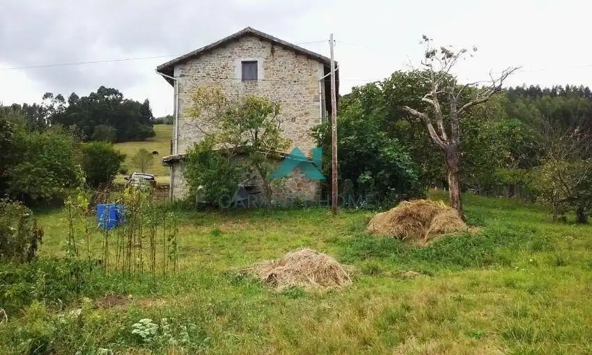 Casa rústica amb terrassa en venda a Bárcena de Cicero, imagen 4