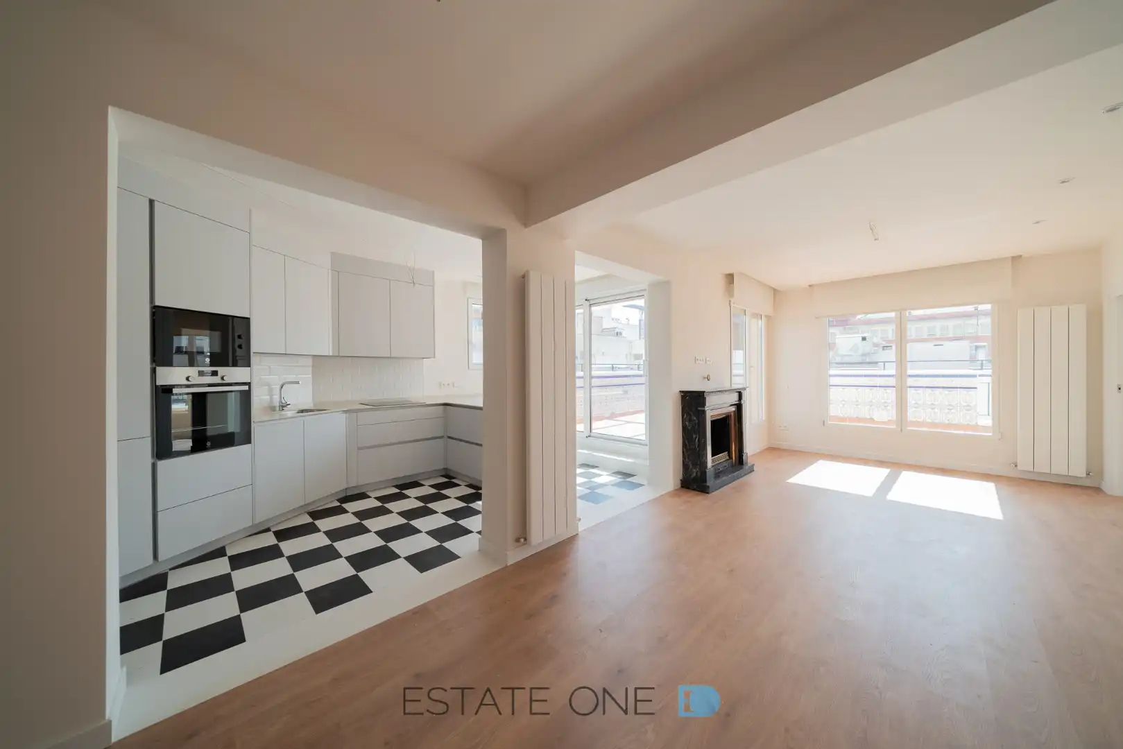 Sala d'estar de Àtic de lloguer en Madrid amb Aire condicionat, Calefacció i Parquet