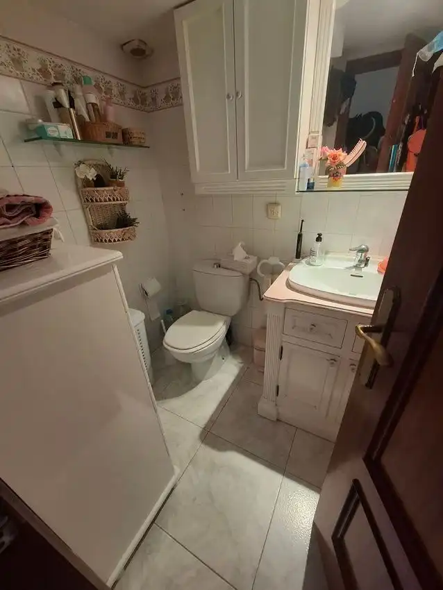 Bathroom of Detached homes for sale in Algeciras