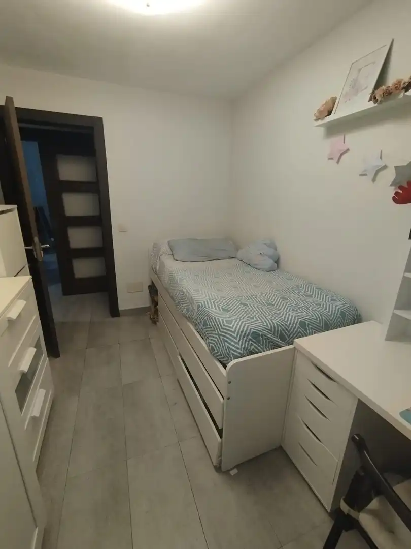 Bedroom of Flat for sale in Algeciras