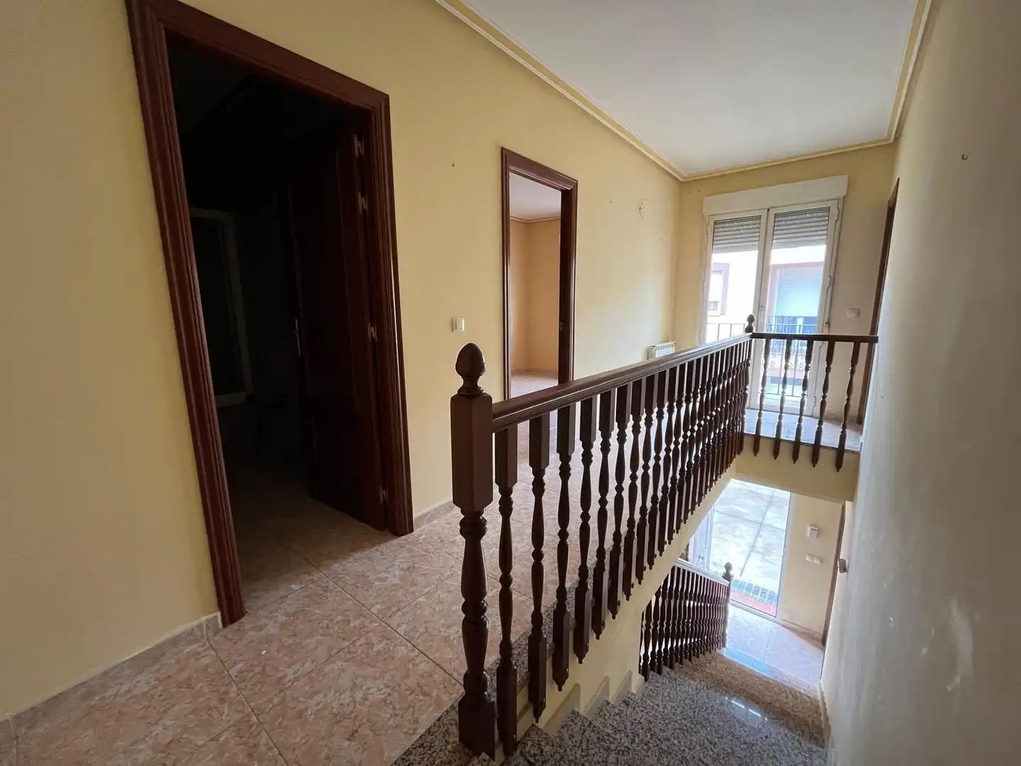 Casa adosada en venta en Argamasilla de Alba con Alarma