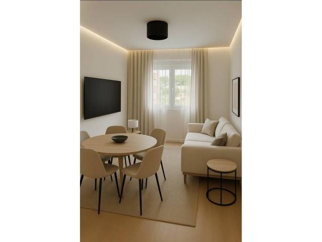 Piso en Venta en Calle Via julia en Verdum