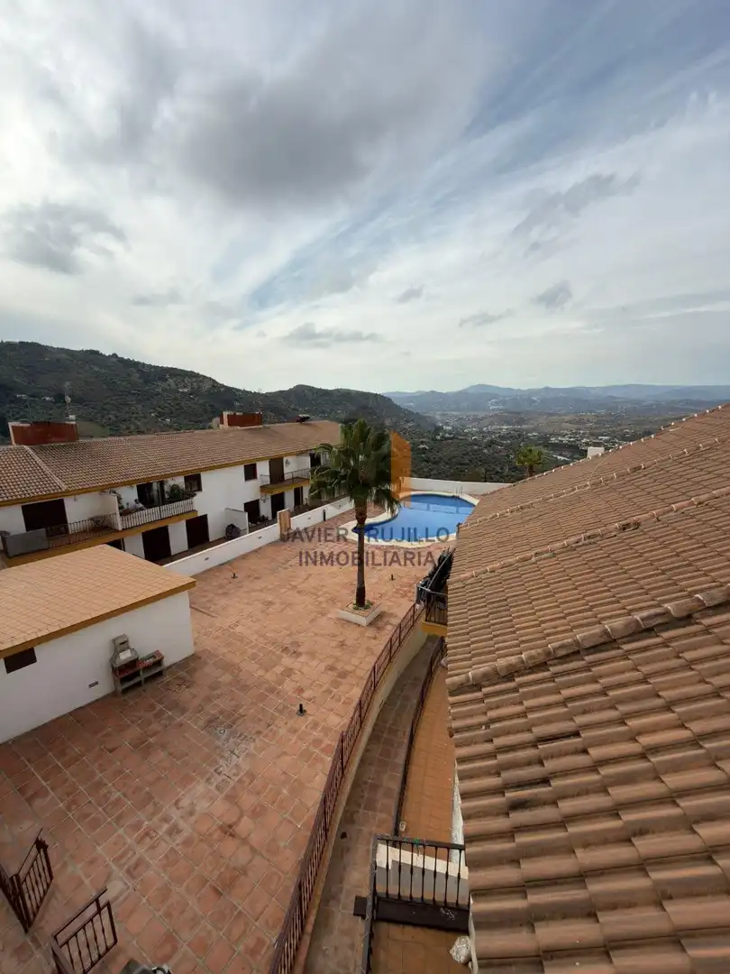 Außenansicht von Wohnung zum Verkauf in Alcaucín mit Klimaanlage, Heizung und Terrasse