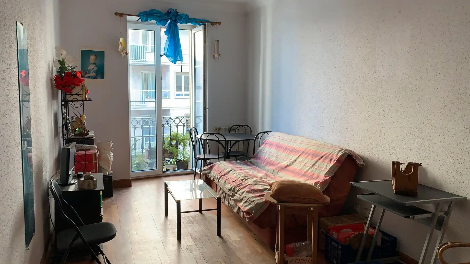 Sala de estar de Piso en venta en Donostia - San Sebastián  con Calefacción, Parquet y Balcón